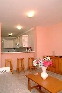 Bahia Playa Aparthotel 3*